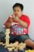 gabriel_felipe_com_brinquedo_small.jpg